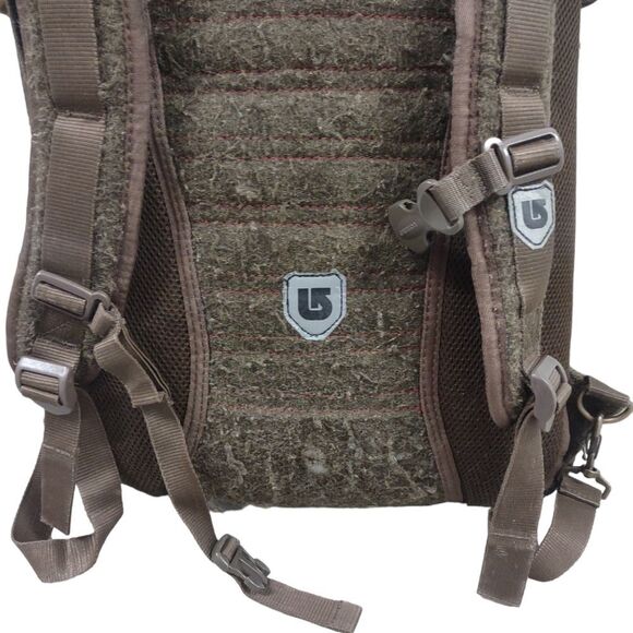 Burton backpack with aux jack - Picture 13 of 15